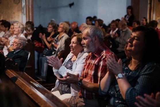 Festival Za poklady Broumovska představil v Polici nad Metují polské interprety