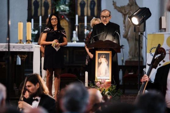 Festival Za poklady Broumovska představil v Polici nad Metují polské interprety