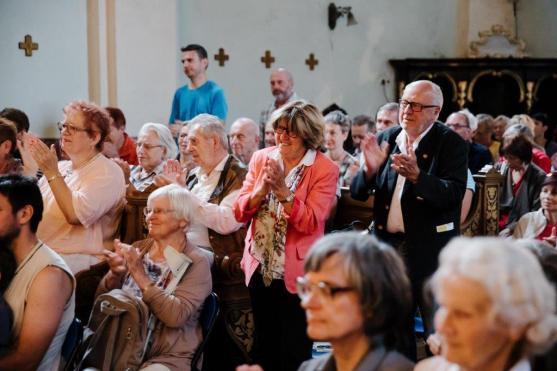 Hudební festival Za poklady Broumovska poprvé zavítal do teplického kostela Panny Marie Pomocné