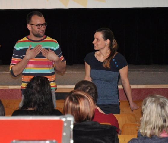 Pořadatelé festivalu Jeden svět ocenili dobrovolnickou pomoc studentů Gymnázia Broumov 