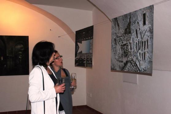 Broumovský klášter vystavuje působivé fotografie Martina Steckera 