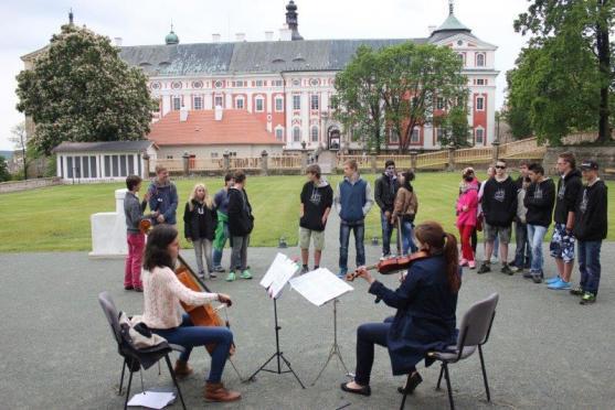 Gymplfest v Broumově! Včera pro školy, dnes pro veřejnost 