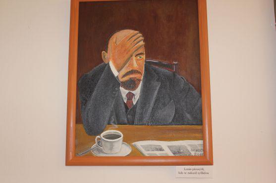 Vernisáž výstavy kresleného humoru Luboše Drastila provázel smích 