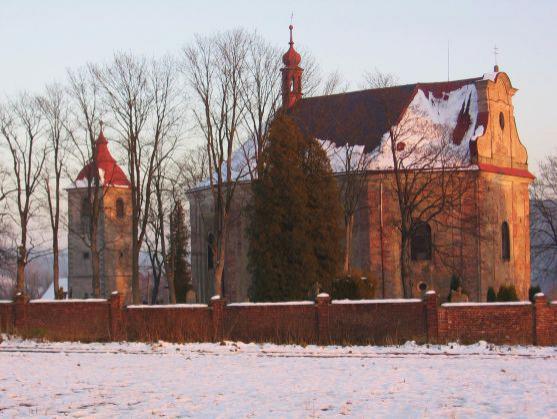 Kostely a kamenné kříže Broumovska očima Lucie Cepkové 