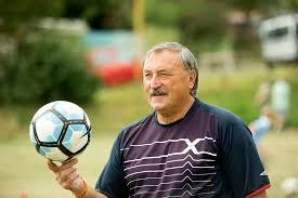 Fotbalový básník nebude v Polici hrát, ale povídat