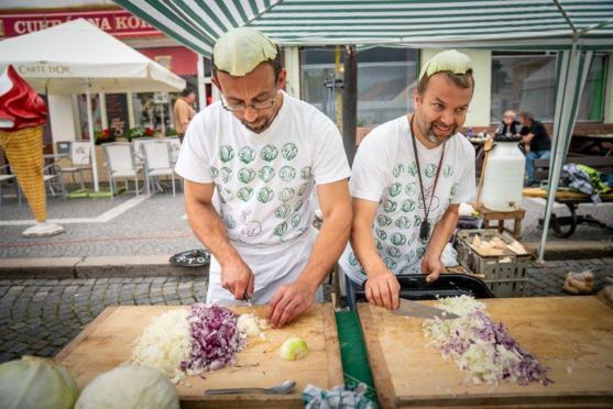 Na polickém náměstí zavoněla zelňačka