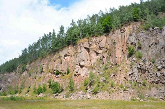 Ze Žacléře do Žacléře přes vyvřelý Královecký špičák