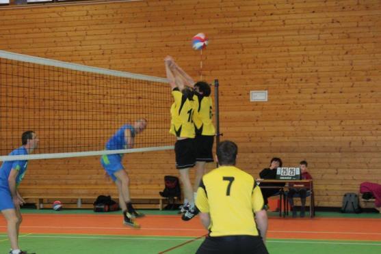 Volejbalisté Slovanu Broumov vyhráli Zimní pohár. Ženy postavily do soutěže dva týmy