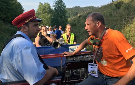 Mistrovství Polska v závodech ručních drezín jeli také Broumováci