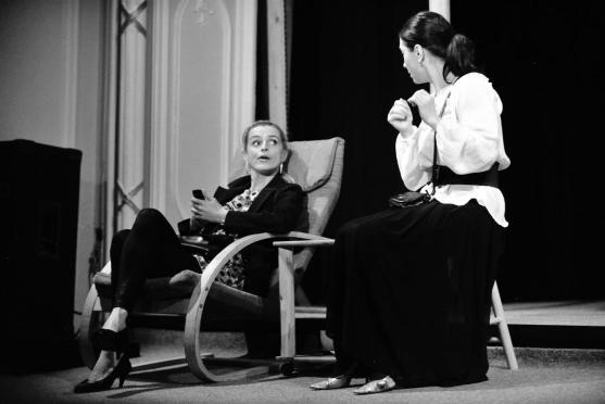 Divadlo Artur pobavilo hrou Tři v háji