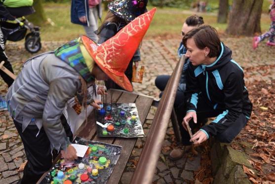 Ve čtvrtek se uskutečnil sedmý ročník Strašidelné Alejky