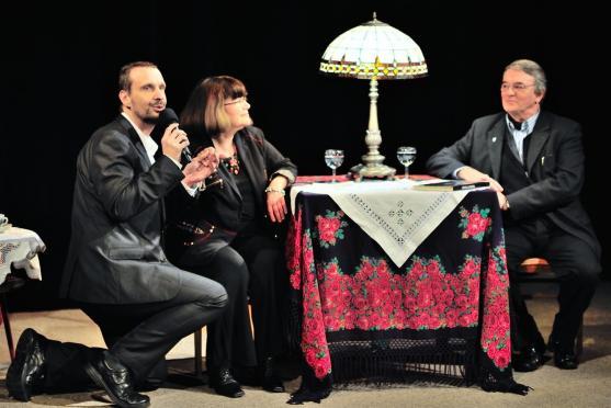 Divadlem se linul smích nejen Uršuly Klukové