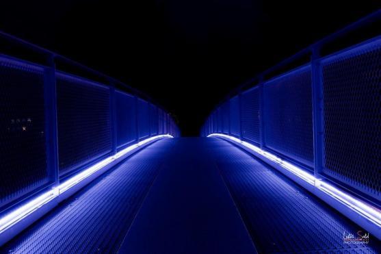 Noční Broumov na fotografiích Lukáše Sokola