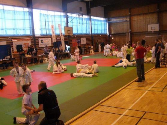 Šest broumovských judistů přivezlo z České Skalice šest medailí