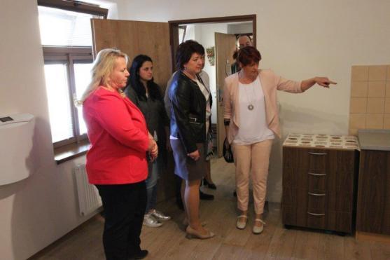 Broumov navštívila ministryně pro místní rozvoj Klára Dostálová