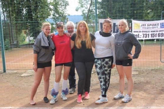 Volejbalový Memoriál a hudební Rockstock v Broumově slibuje příjemný den