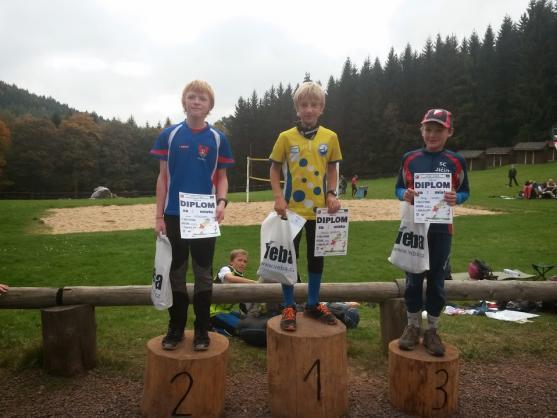 Na Janovičkách u Broumova startovalo 500 závodníků orientačního běhu