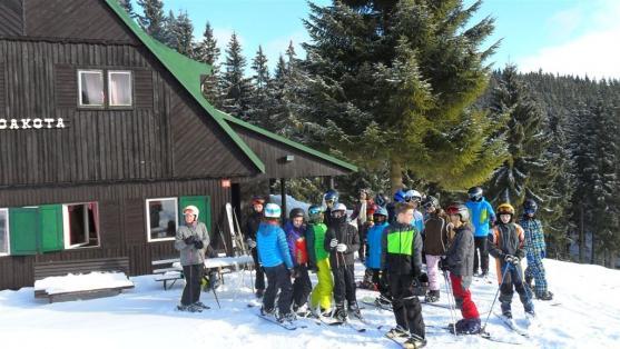 Sněženky a machři z broumovského gymnázia