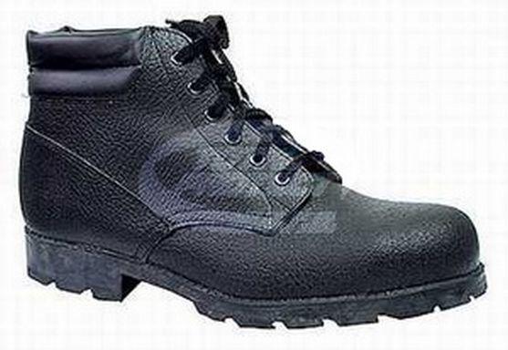 Pánská pracovní obuv za lákavé ceny 