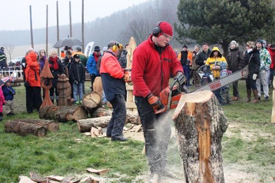 Ondřej Jirmann obhájil loňské vítězství v klání Dřevorubec roku