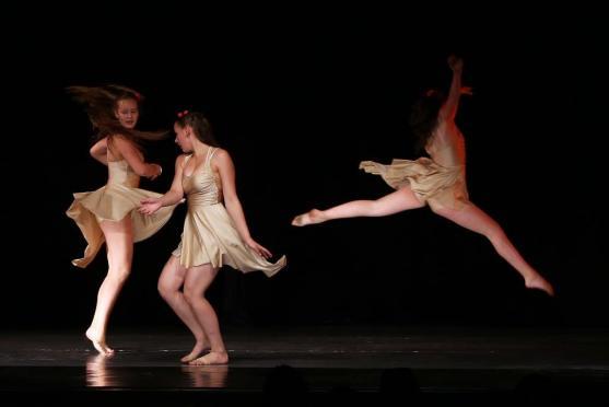 Taneční škola Heleny Pavlenko na Broumovsku úspěšně ukončila dva projekty a zahájila novou sezónu 2017/18