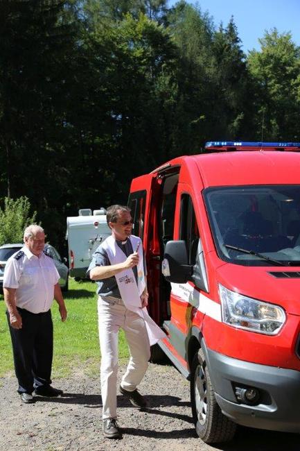 Při Křinické pouti se také žehnalo auto hasičů