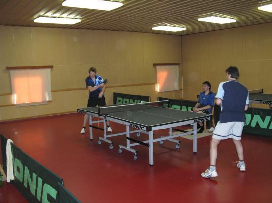 Broumovští stolní tenisté hrají a trénují v nových prostorech