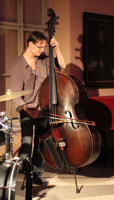 V klášterní Kreslírně se konal první letošní live jazzový večer v ArtCafé 