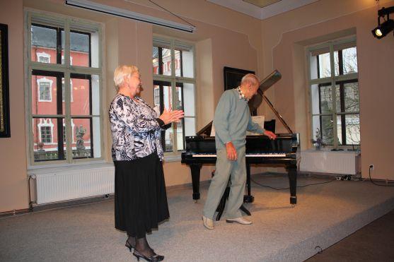 Třiadevadesátiletý klavírista Zdeněk Kostka hrál a vyprávěl v klášterní Kreslírně 