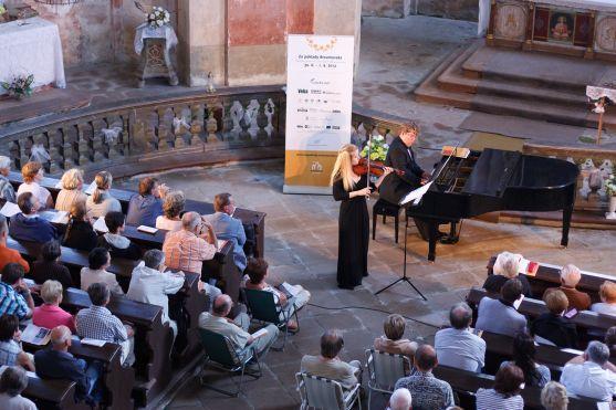 Houslistka Julie Svěcená zaplnila kostel sv. Anny ve Vižňově 