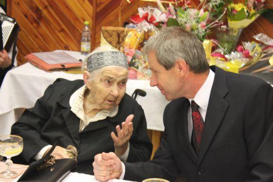 Narodila se za císaře Josefa a zažila 11 prezidentů. Anna Němcová oslavila sté narozeniny