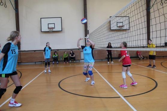 Broumovské volejbalové naděje zatím sbírají zkušenosti