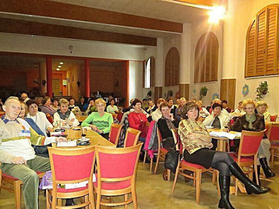 Svérázný prostor setkávání seniorů v Polici se uzavřel 