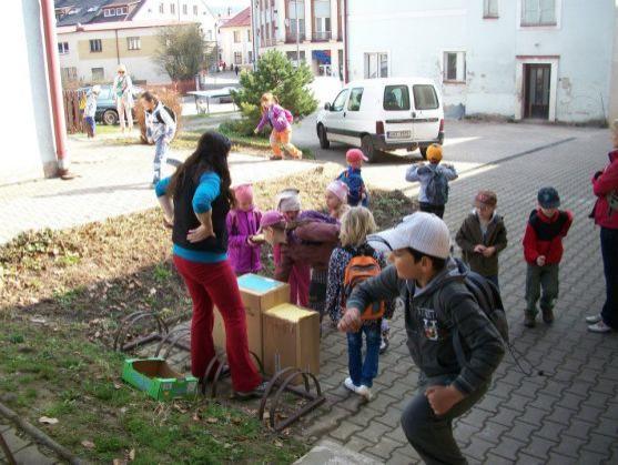 V polickém Muzeu papírových modelů začal projekt Týden Země 
