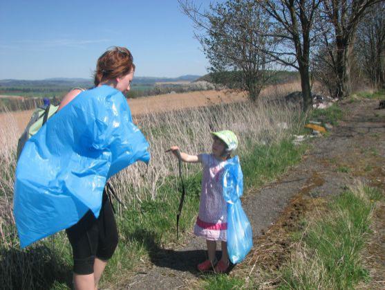 Broumovsko je po víkendovém úklidu o trošku čistější