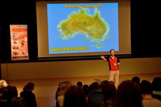 S Martinem Stillerem a jeho rodinkou cestovali na kole po západní Evropě