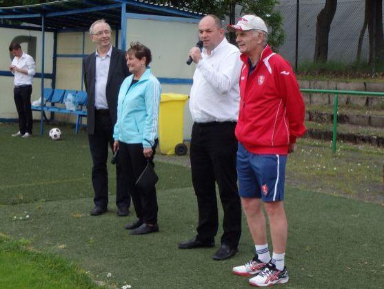 Česká reprezentace starostů vyhrála fotbalový Euroregion Cup 2014