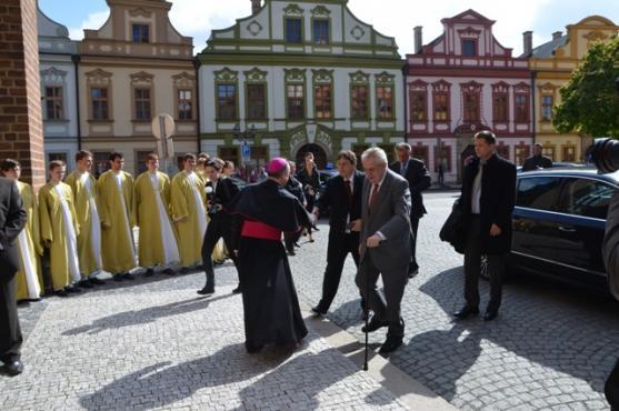 První den své návštěvy v kraji putoval prezident Miloš Zeman po Hradci Králové