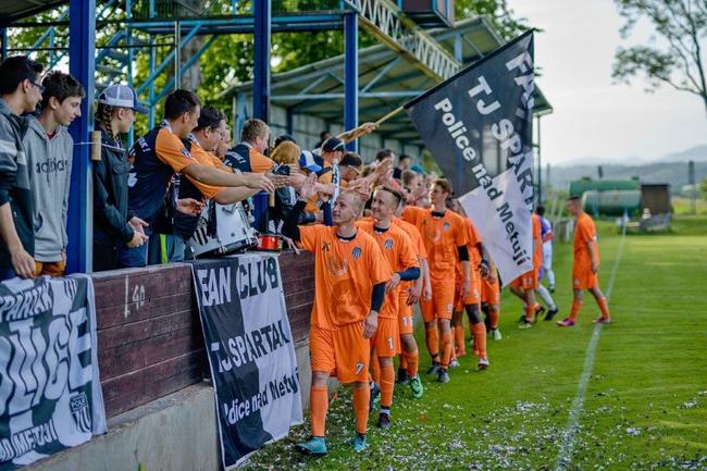 Po fotbalové přestřelce jde do odvety s náskokem dvou branek polický tým 