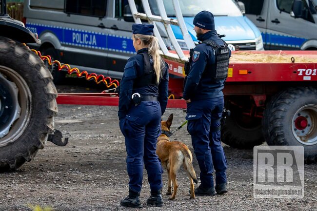 Policie zasahovala v ZOO Łączna poblíž hranic. Majitelé čelí obvinění z týrání zvířat