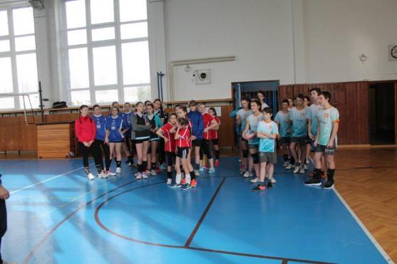 V březnu broumovští volejbalisté hráli tři turnaje