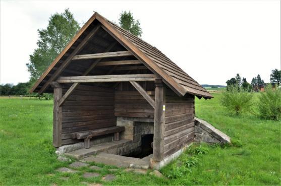 Od pramene k prameni kolem vody Metuje