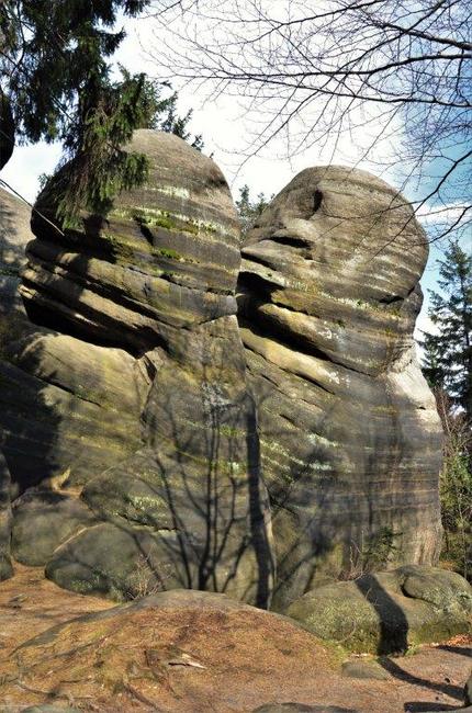 Od Suchodolské Niagáry Kovářovou roklí na Modrý kámen