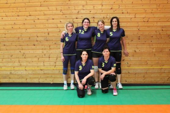 Volejbalisté Slovanu Broumov vyhráli Zimní pohár. Ženy postavily do soutěže dva týmy