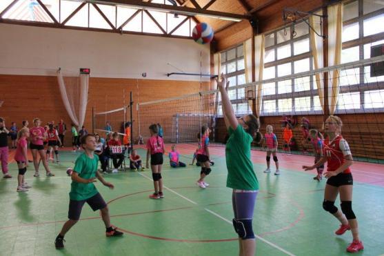 Začala volejbalová halová sezóna dětí