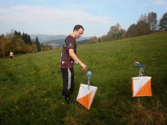 Orientační běh je ideální kombinace pohybu v přírodě a rozvoje logického myšlení. Je to sport vedoucí k celkovému rozvoji jednotlivce
