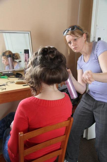 Studenti gymnázia se na chvíli stali filmovými kostyméry a vizážisty