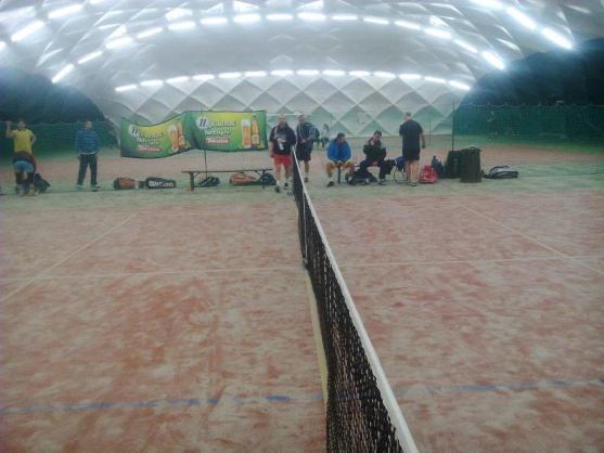 Zájem o teplický tenisový turnaj čtyřher převyšuje kapacitu. Startovalo 24 dvojic