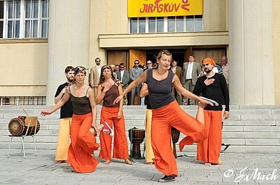 Jak se vybírá program pro Jiráskův Hronov