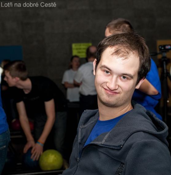 Hendikepovaní s Lotry soutěžili v bowlingu